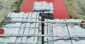 克拉玛依 芝麻白仿形加直形路沿石出货日常