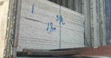 克拉玛依 芝麻白花岗岩石材3.0公分光面毛板装柜出货