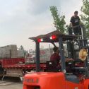 克拉玛依 黄金麻冰裂纹，地铺石装车