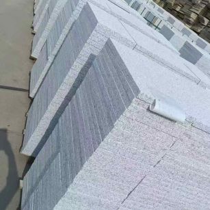 克拉玛依 白麻荔枝面花岗岩地铺石