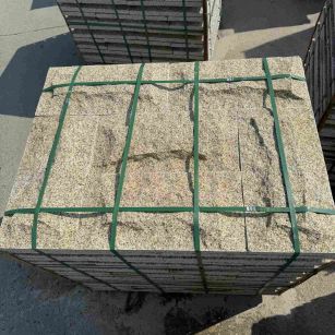 克拉玛依 黄金麻花岗岩石材自然面蘑菇石成品