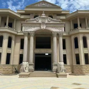 克拉玛依 黄金麻别墅外墙干挂，大柱，大象，蘑菇石，雕花板