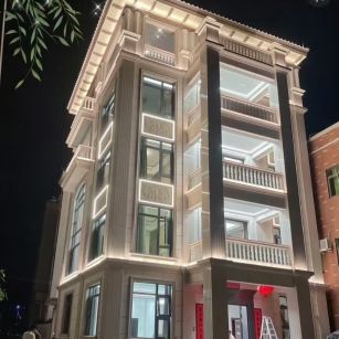 克拉玛依 芝麻白花岗岩别墅外墙夜间效果