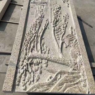 克拉玛依 黄金麻雕刻板浮雕迎客松