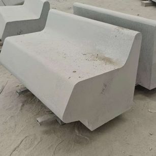 克拉玛依 芝麻白花岗岩异形坐凳，石凳