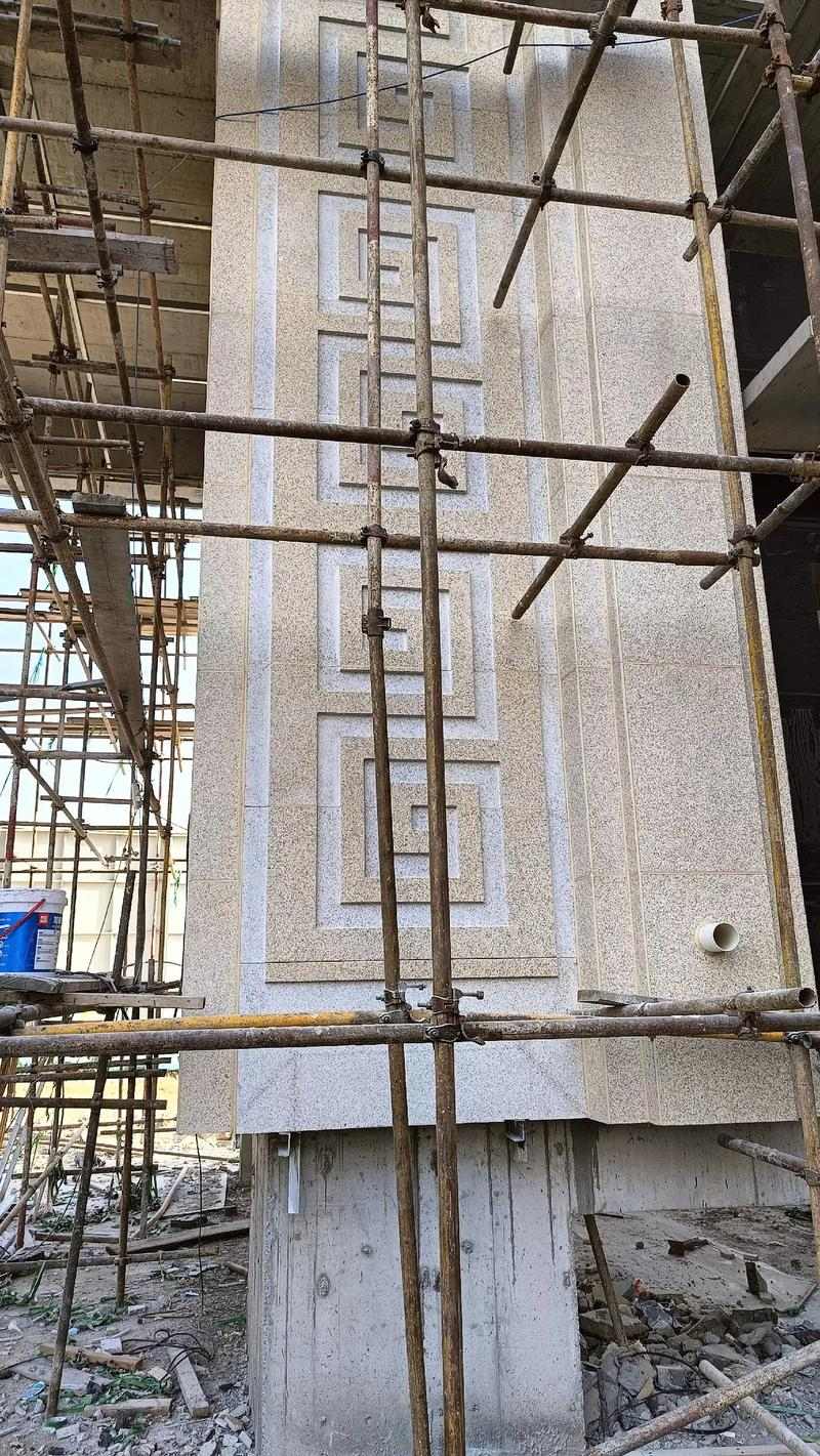 克拉玛依 黄金麻花岗岩别墅外墙干挂回纹造型效果