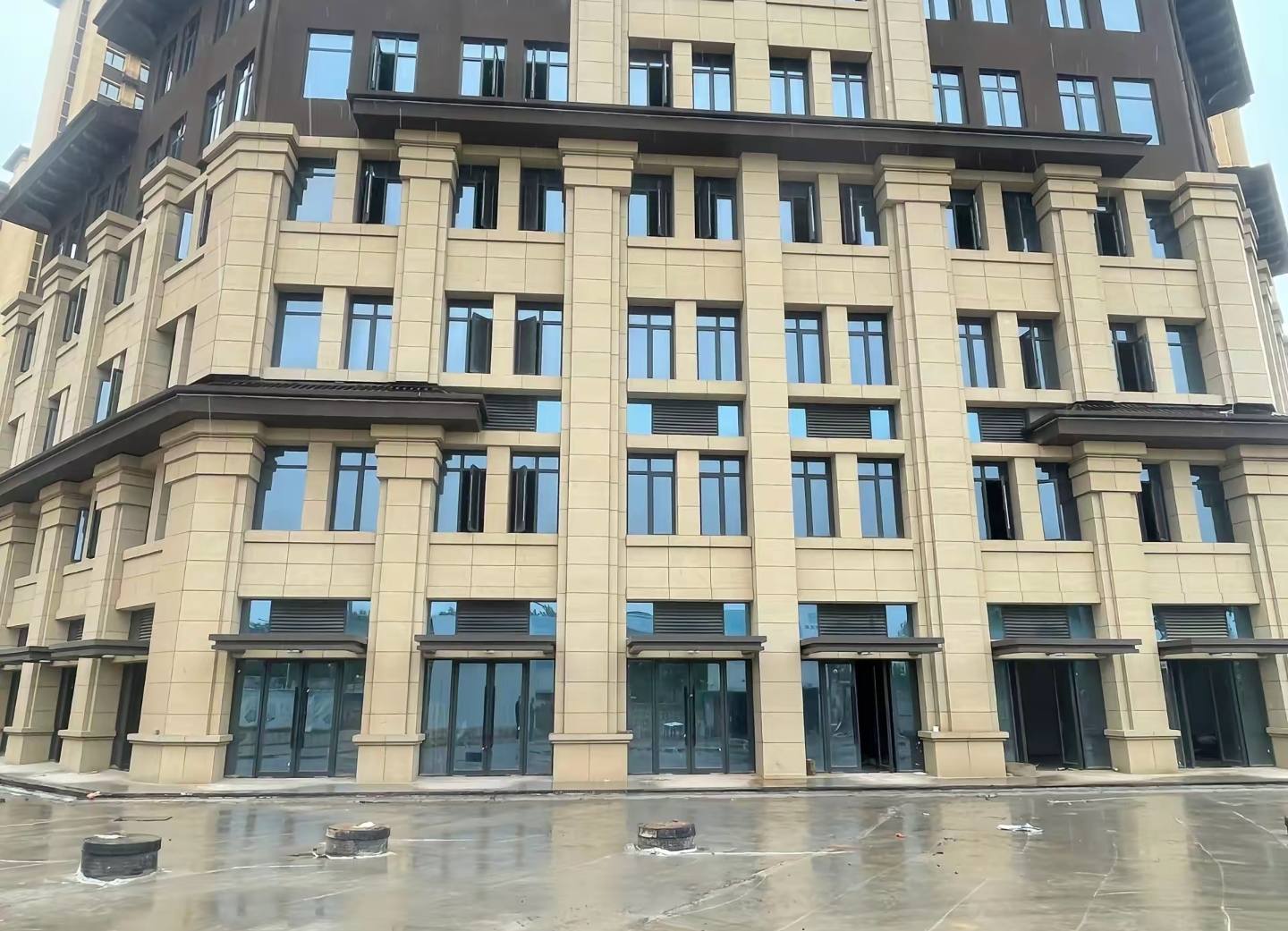 克拉玛依 黄金麻花岗岩荔枝面小区外墙干挂