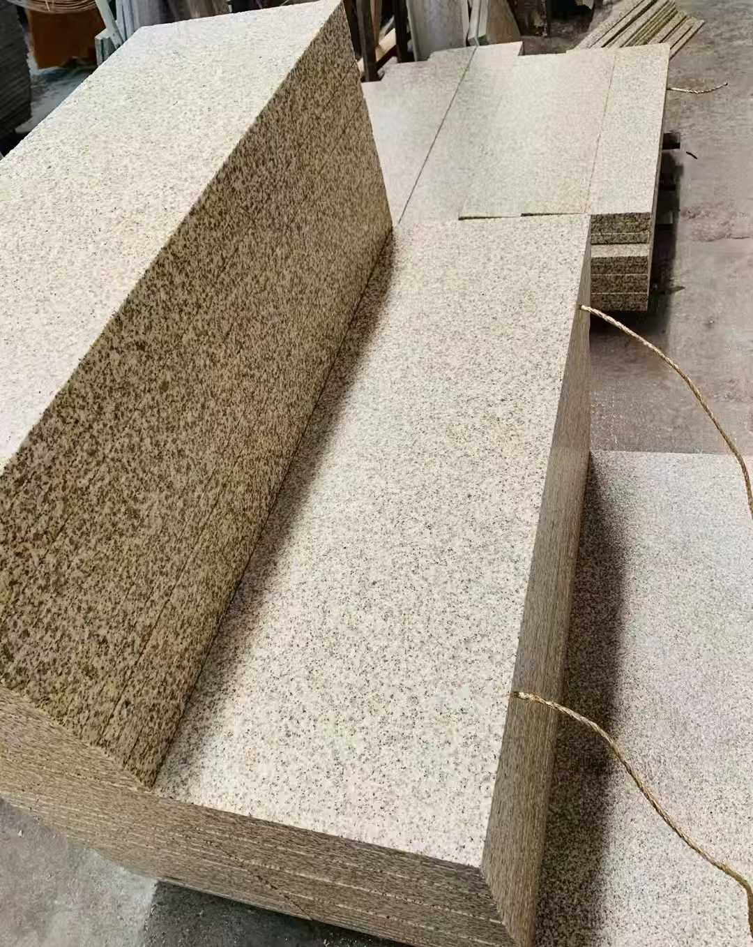 克拉玛依 黄金麻荔枝面外墙干挂成品