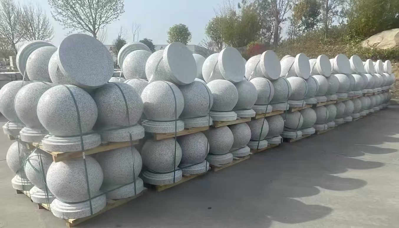 克拉玛依 白麻花岗岩石材圆球，石球，挡车球，隔离球，景观石球，风水球等