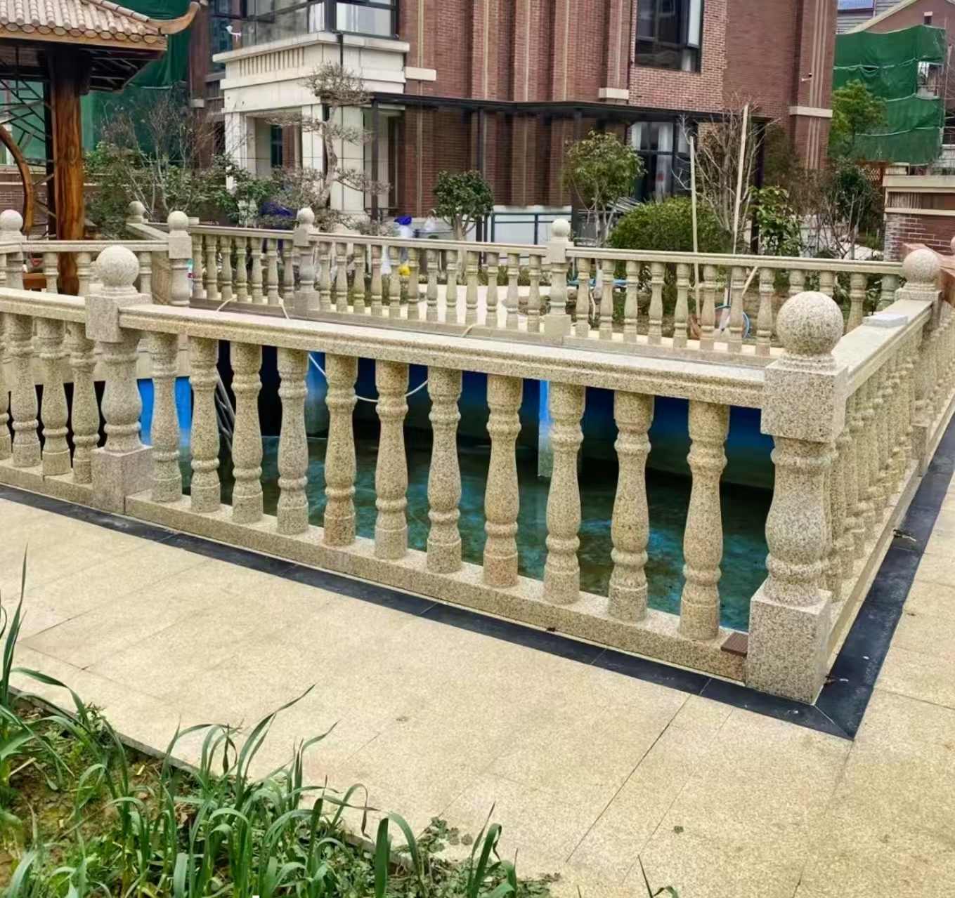 克拉玛依黄金麻花岗岩石材栏杆，扶手，将军柱，花瓶柱