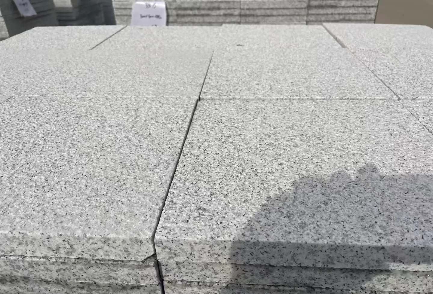 克拉玛依 白麻花岗岩石材推荐 荔枝面地铺石