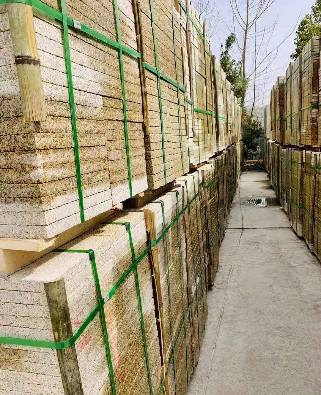 克拉玛依 黄金麻花岗岩荔枝面地铺石