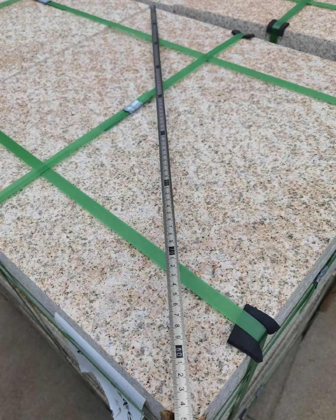 克拉玛依 黄金麻火烧面地铺石