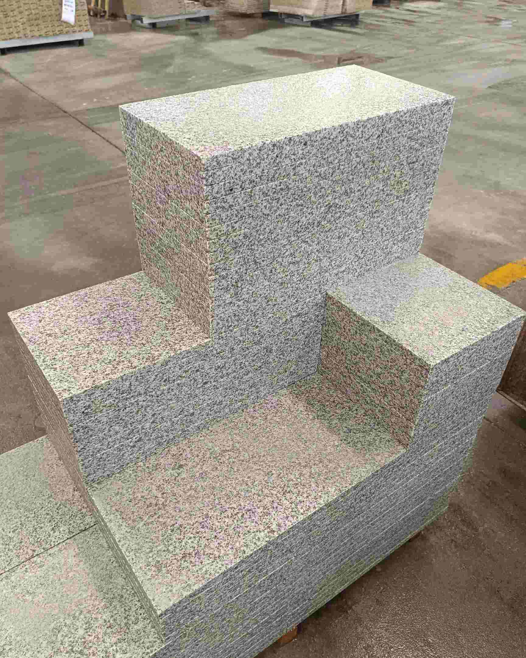 克拉玛依 白麻花岗岩荔枝面地铺石