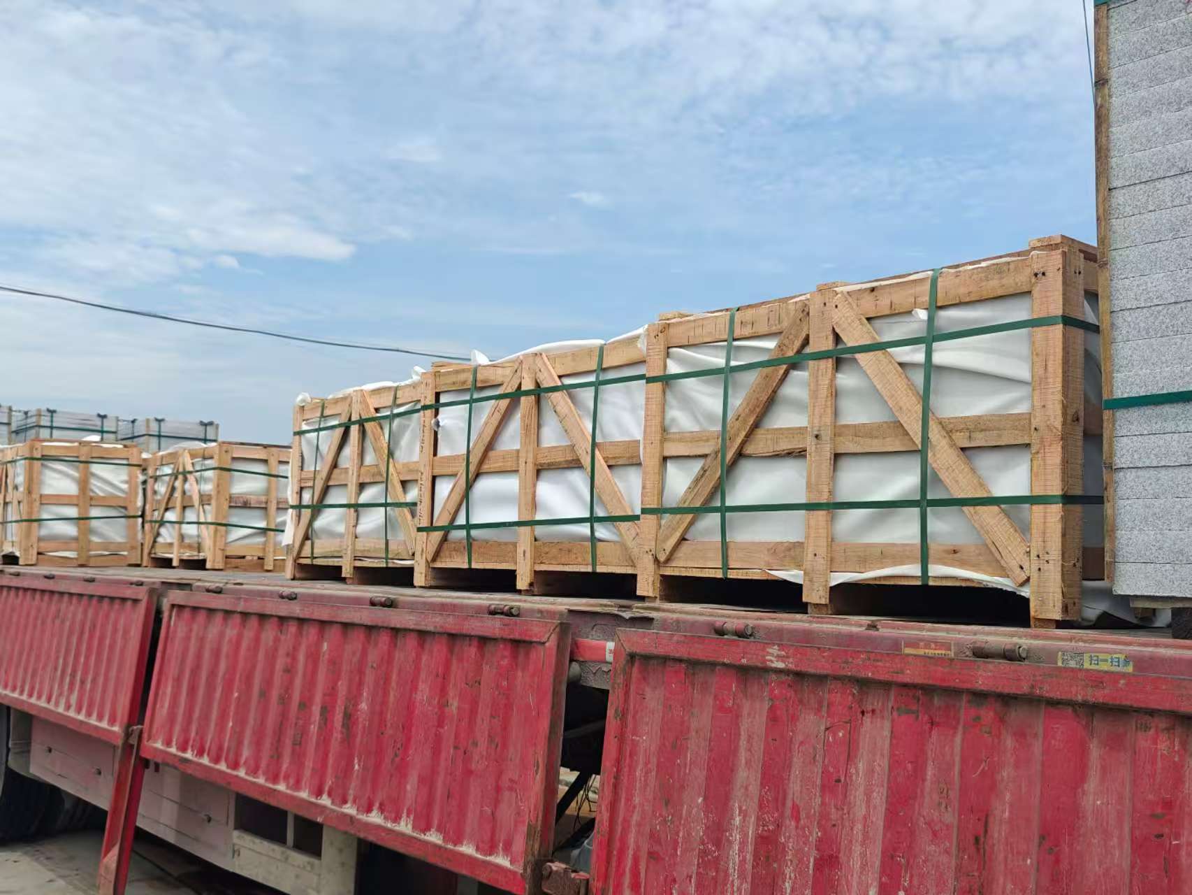 克拉玛依 芝麻白花岗岩地铺石出口专车-泰国游